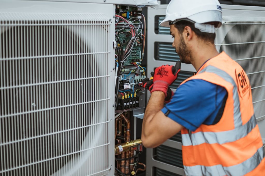 Air conditioning installation in Hull